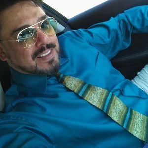 Meet your Posher, Luis